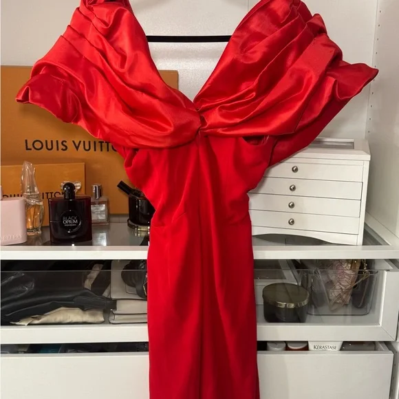 Alieva Red Off the Shoulder Cocktail Dress - Picture 8 of 8